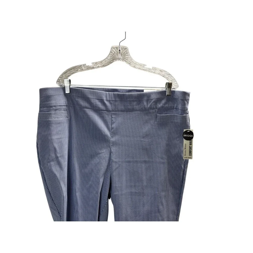 Briggs Pants Women's Size 22 W Blue White Stripes Capris Comfort Waist